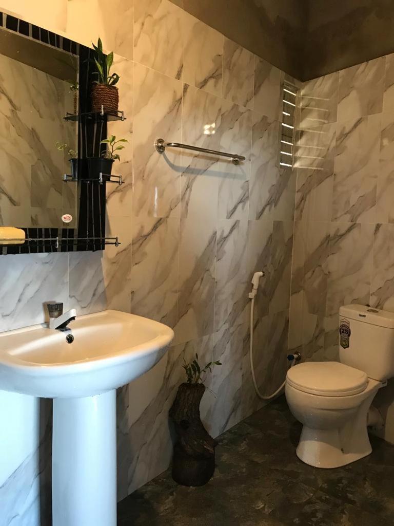 S V Homestay 康提 外观 照片